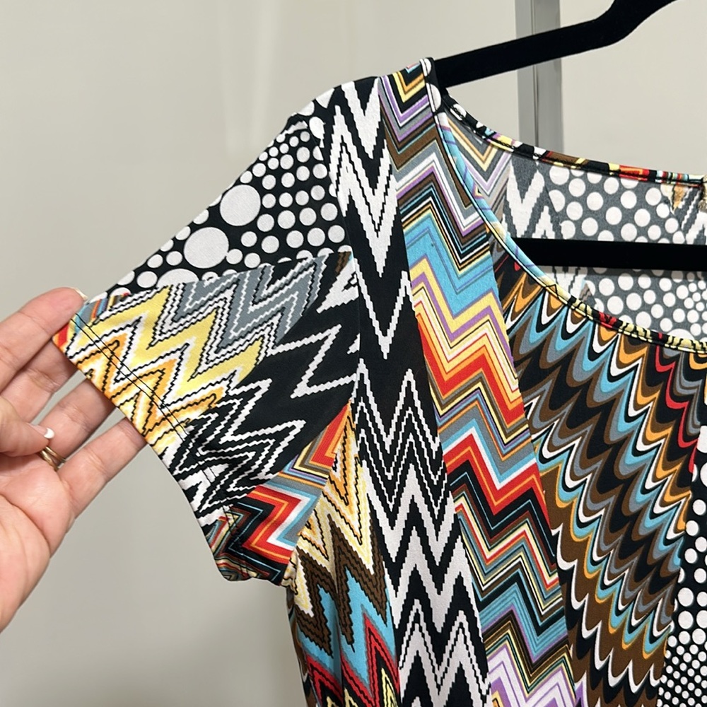 One World Small Multicolor Top. - Picture 5 of 8